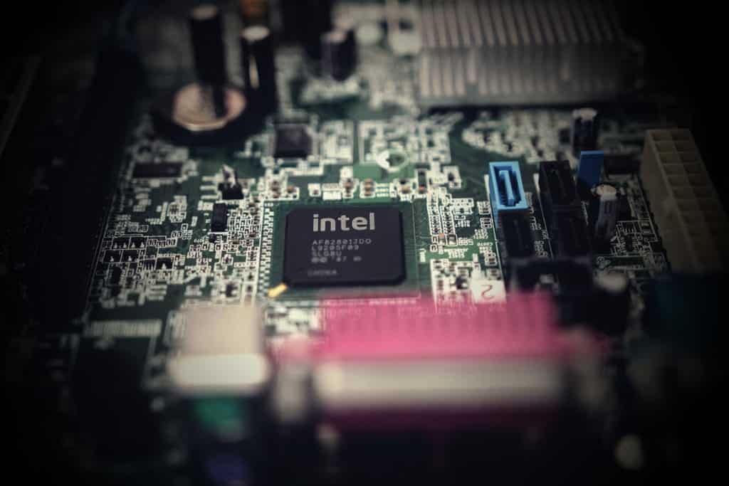 Can Intel Stock Turn Its Fortunes Around For The Better 01
